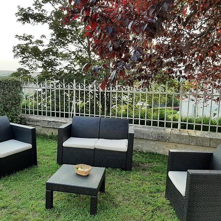 Gite Des Agapanthes Lacroix-sur-Meuse Εξωτερικό φωτογραφία