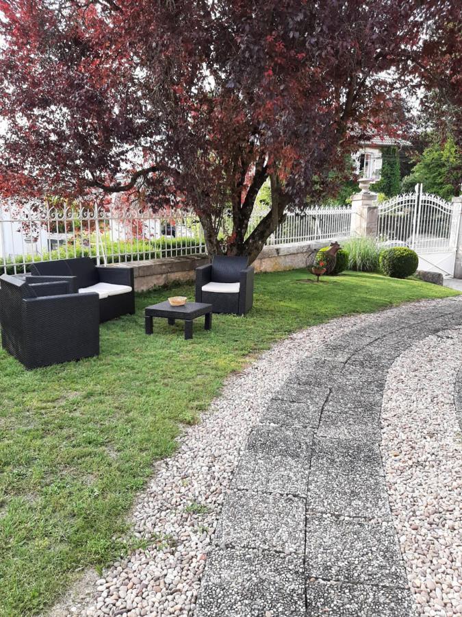 Gite Des Agapanthes Lacroix-sur-Meuse Εξωτερικό φωτογραφία